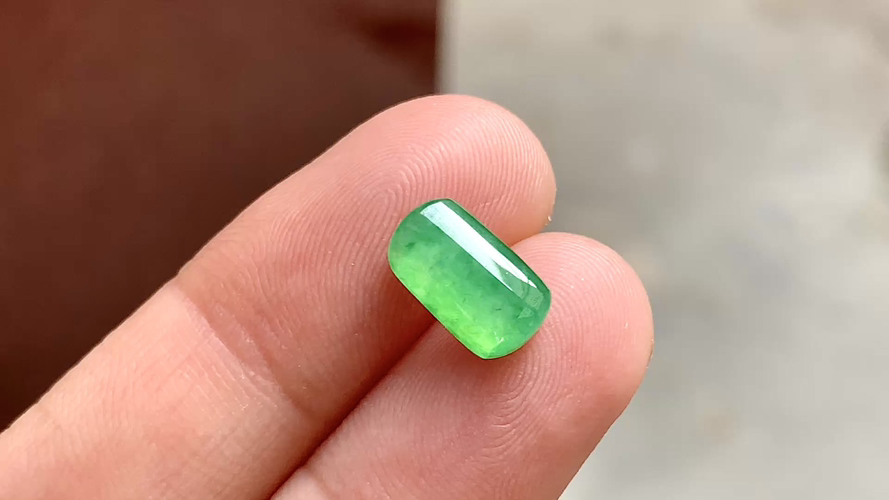 ️ 木纳绿马鞍，完整，10.6*6.3*2.8