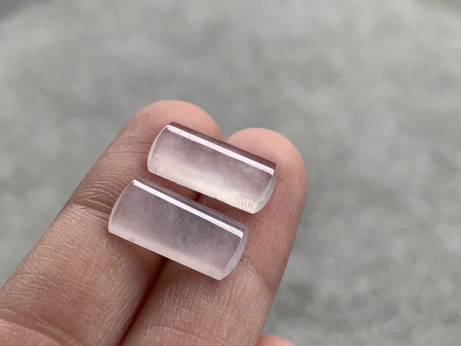 ️ 冰马鞍一对，尺寸15.1×7.9×2.2/14.9×7.8×2.3