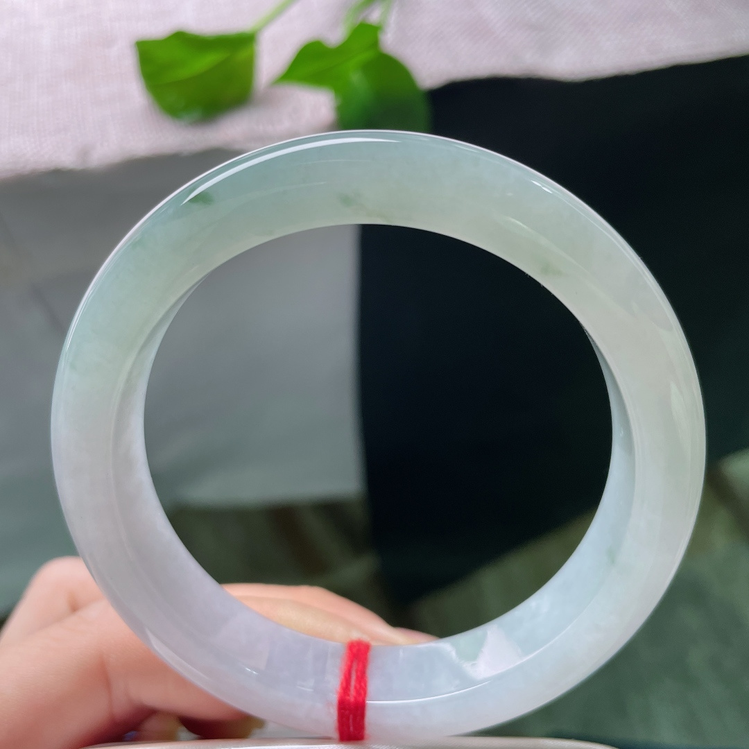 59.5/12.6/9，淡绿淡紫正圈，一半柔美，一半清雅，种老，细腻，无裂，ss49095a