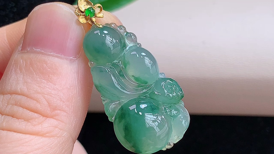 ️ 18K金伴钻灵猴献寿，尺寸35.5/29.0-17.1-5.5mm，包A附证书