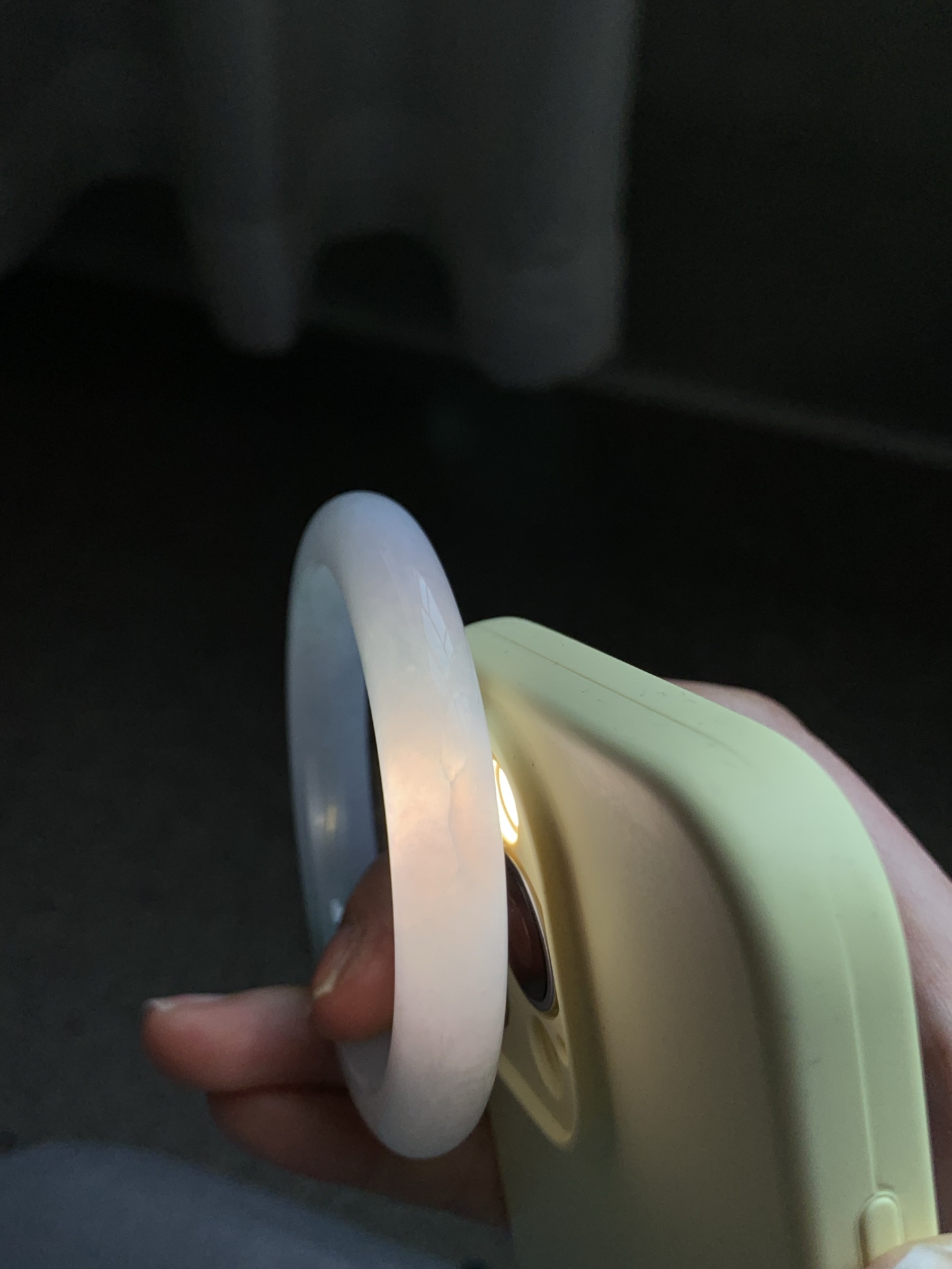 正圈54 55，圈口55/10/8.4，编码FL052469，冰糯春彩，水润，种老，打灯有纹线