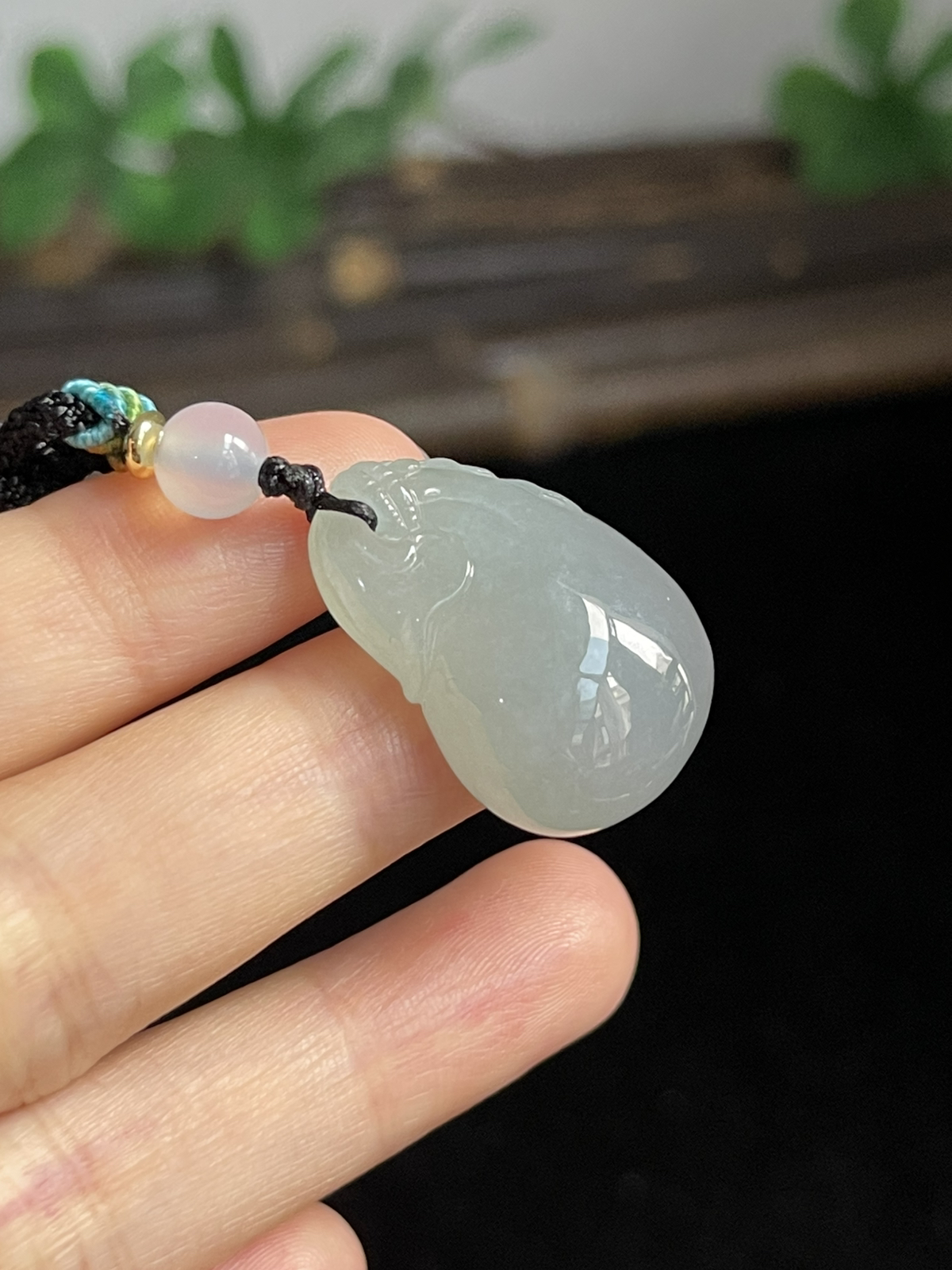 翡翠吊坠，配珠未测