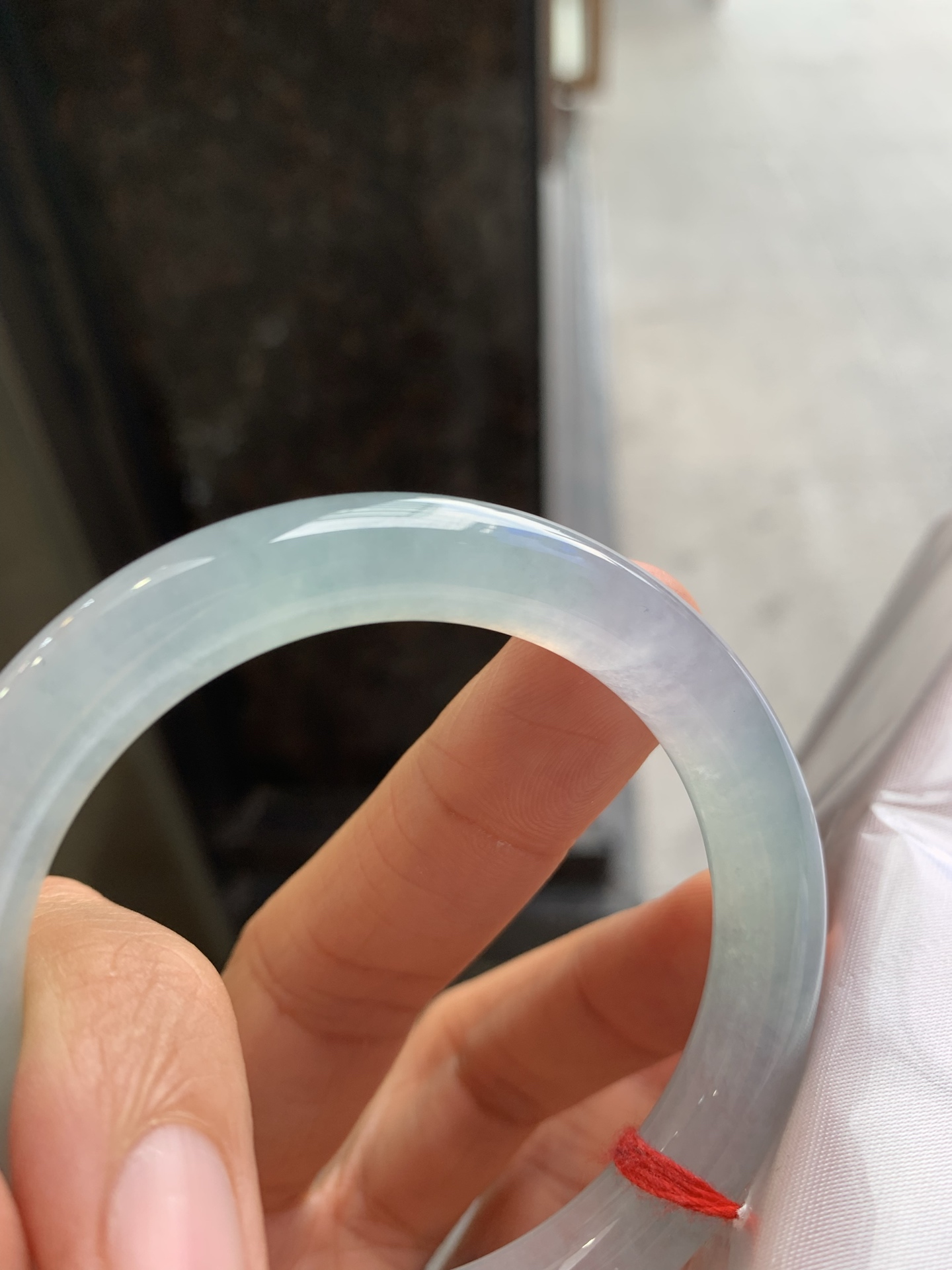 圆条冰晴，微细纹，尺寸：53.2/10.3，起荧光