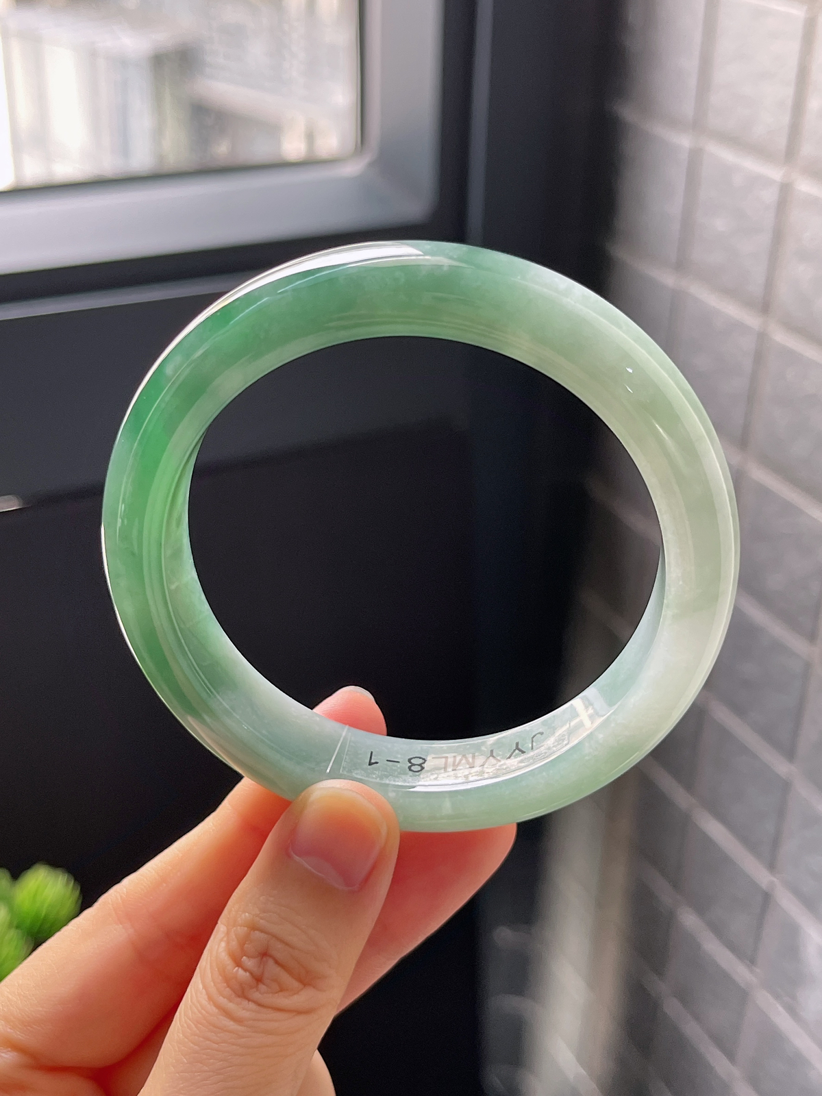 正圈58.2圈口，翡翠冰糯种灰绿色手镯