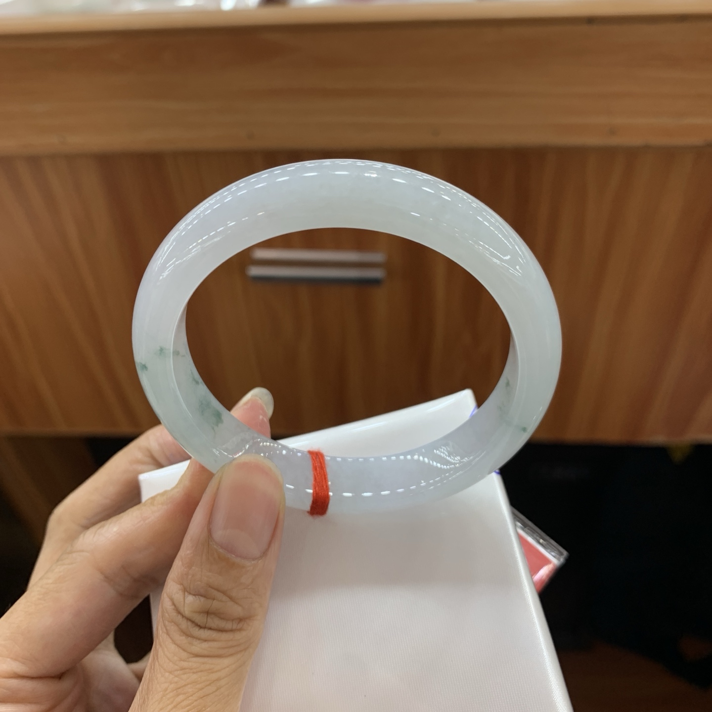 050626LJ，冰飘花正圈翡翠手镯，57.7-12-7.6