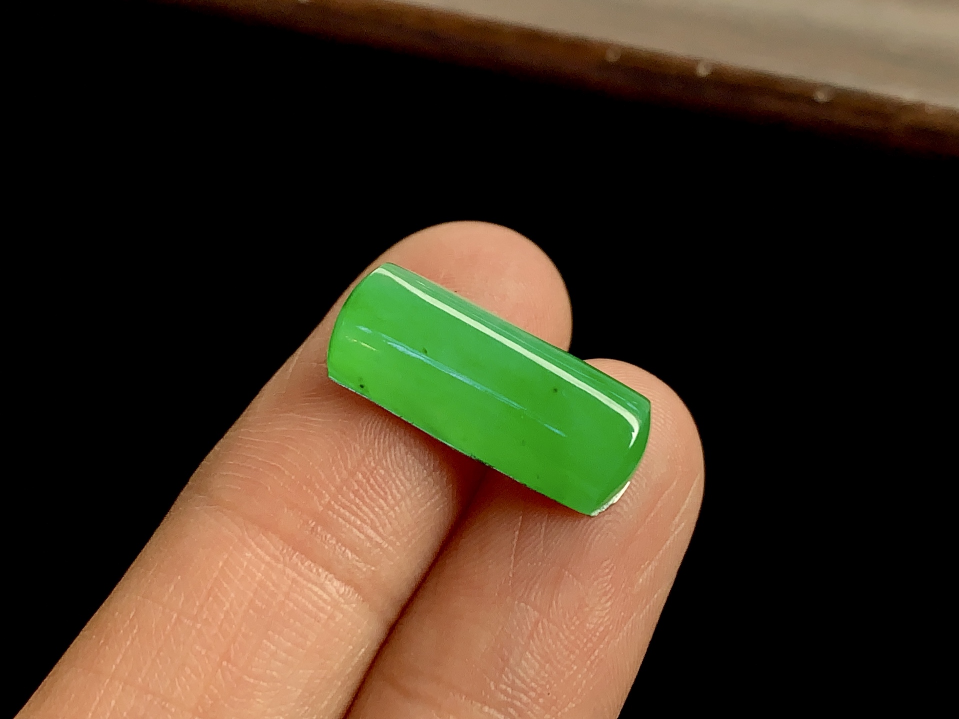 ️ 冰阳绿马鞍 色泽通透，翠色满盈，尺寸19.4×8.5×4.3