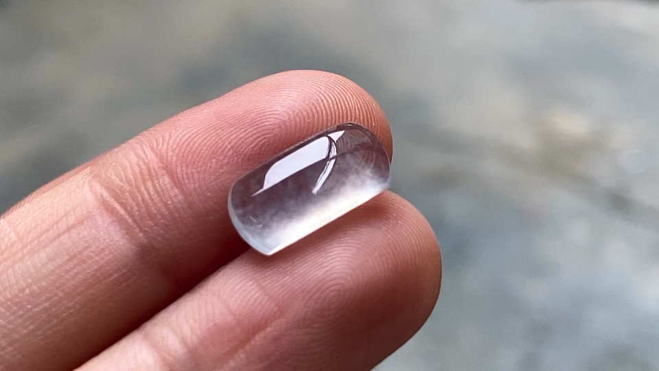 ️ 玻璃种马鞍形，12.8*5.8*3.5，完整