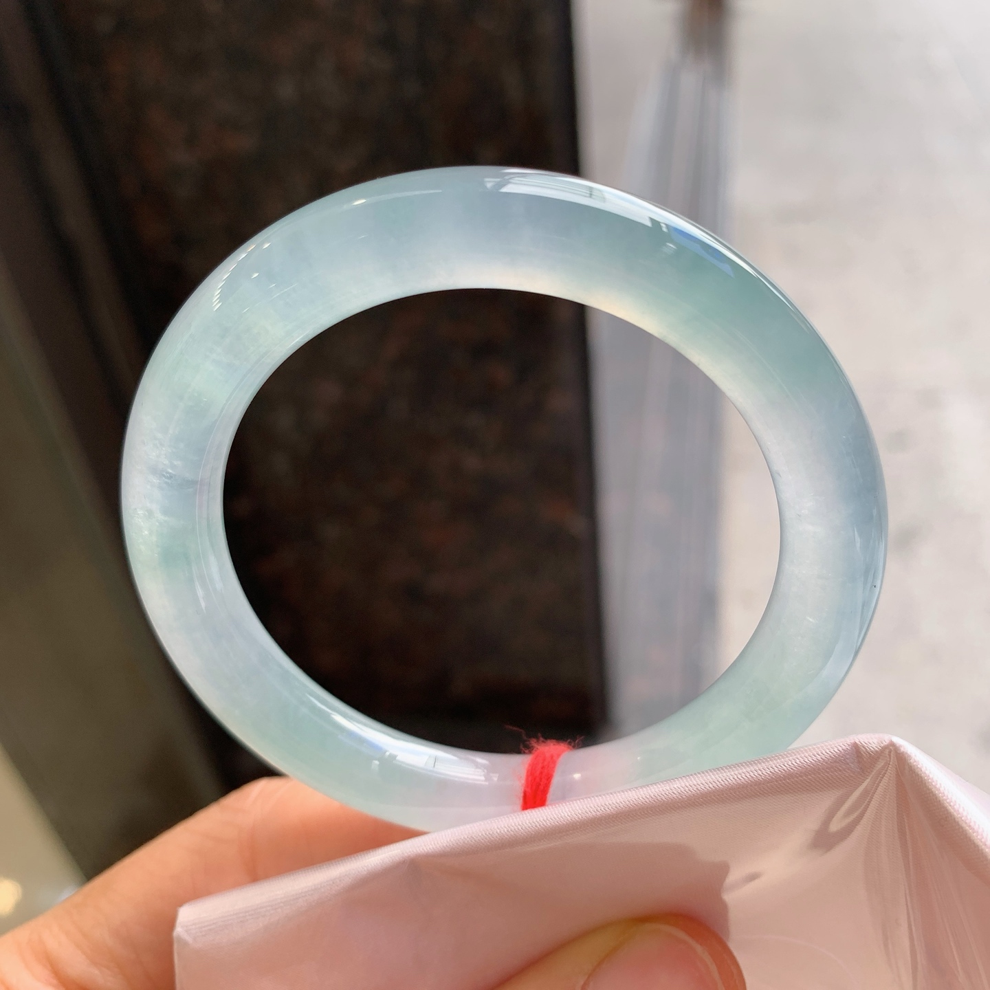 圆条冰晴，微细纹，尺寸：53.2/10.3，起荧光
