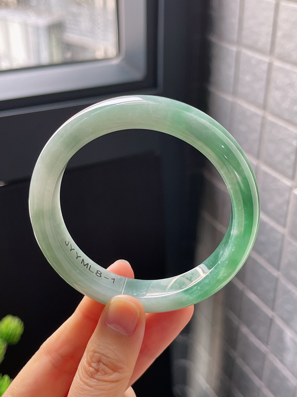 正圈58.2圈口，翡翠冰糯种灰绿色手镯