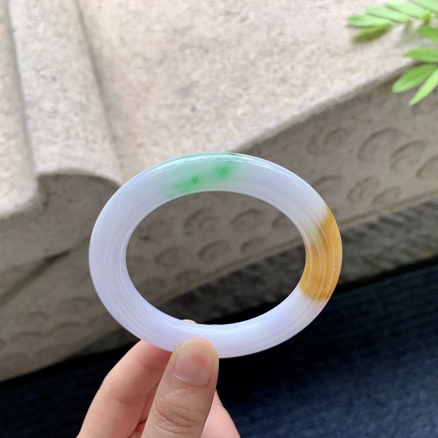 细糯三彩，水润，种老，细腻，无裂