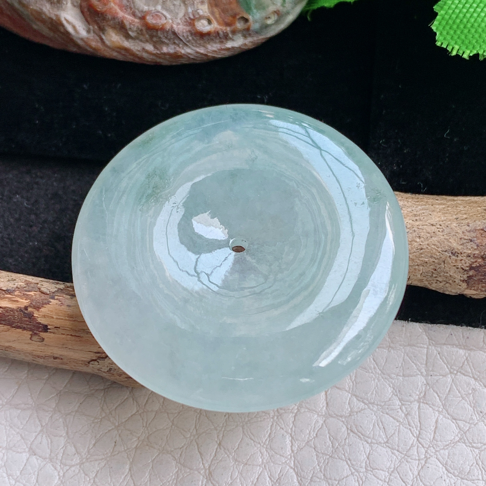 zen实拍36 5.8缅甸翡翠冰润白月光飘花平安扣玉坠