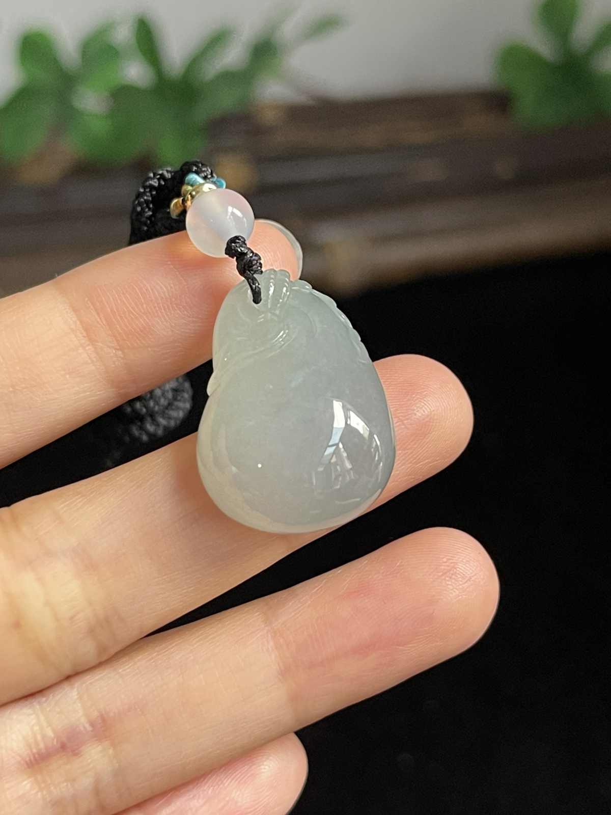 翡翠吊坠，配珠未测