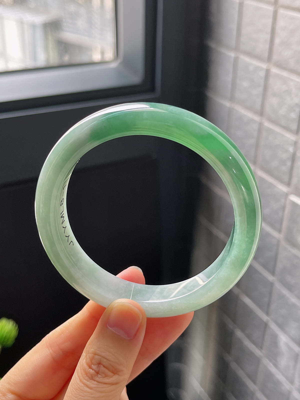 正圈58.2圈口，翡翠冰糯种灰绿色手镯