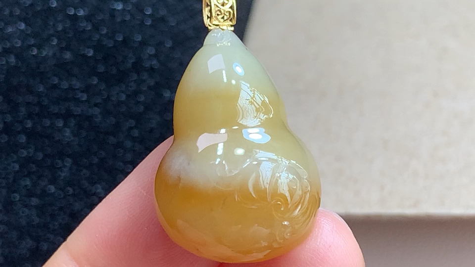 ️ 18K金伴钻葫芦，尺寸31.5/25.8-17.7-9.3mm，包A附证书