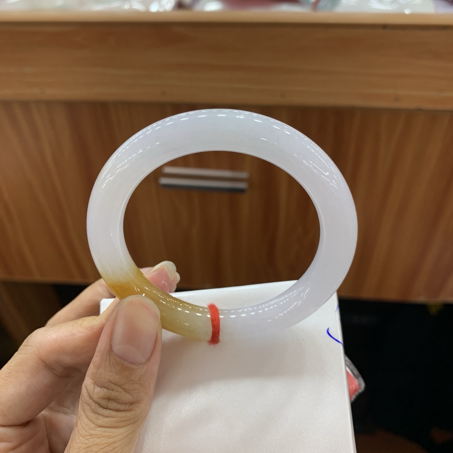 050627JM，冰黄翡圆条翡翠手镯，52.1-9.5
