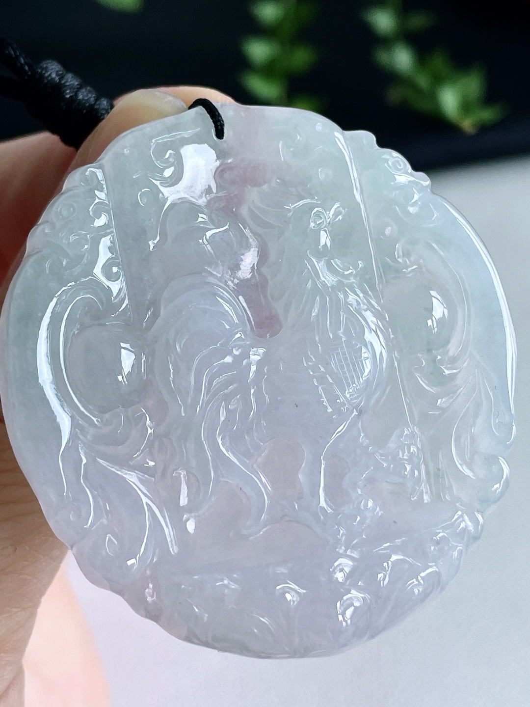 冰晴水生肖鸡牌吊坠，缅料，无裂，性比高，尺寸52.6/48.9/6，编号，26.4克