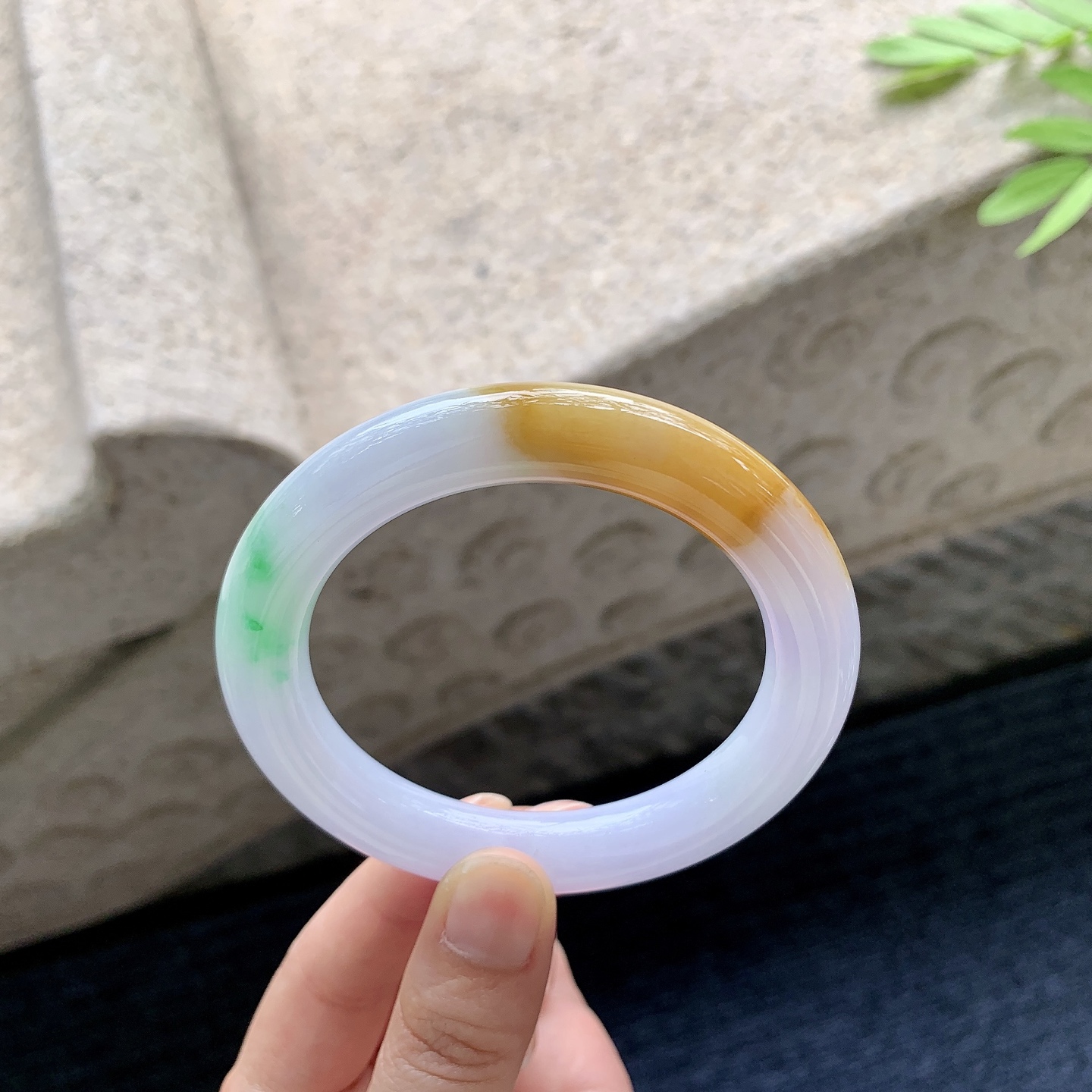 细糯三彩，水润，种老，细腻，无裂