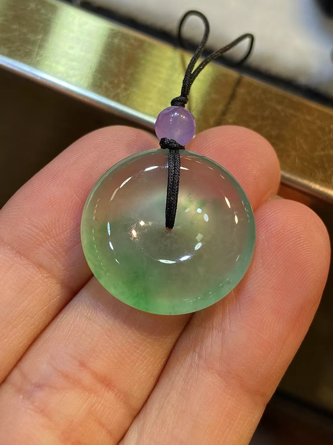 ️ 老坑飘绿平安扣，完整冰透，起光，尺寸21.9×4.7