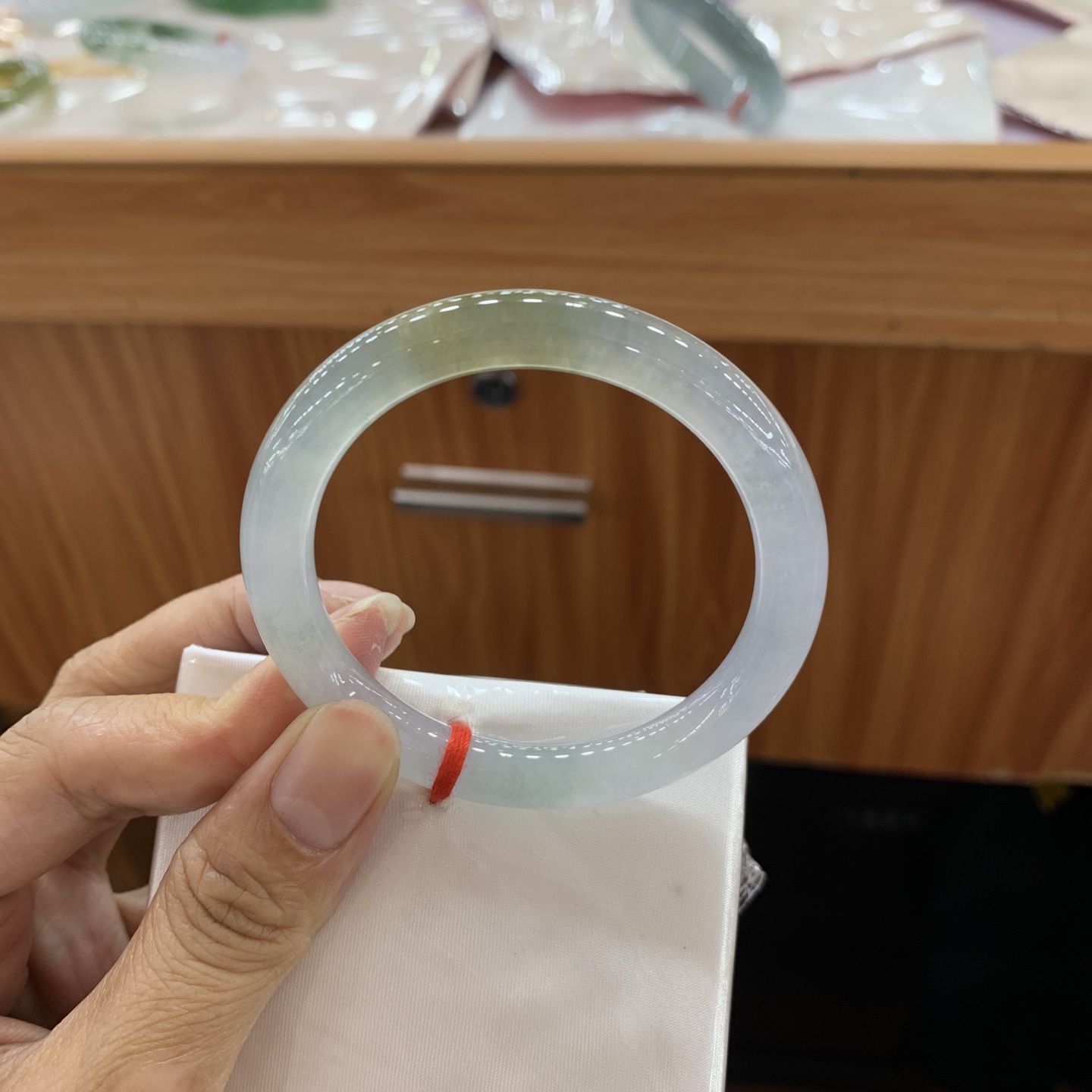 050619HT，冰黄小圆条翡翠手镯，51.4-8
