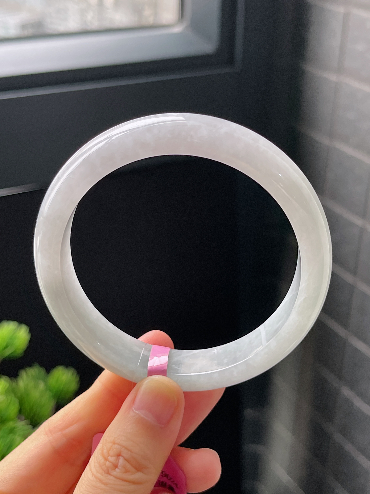 正圈60圈口，翡翠糯化种白色手镯