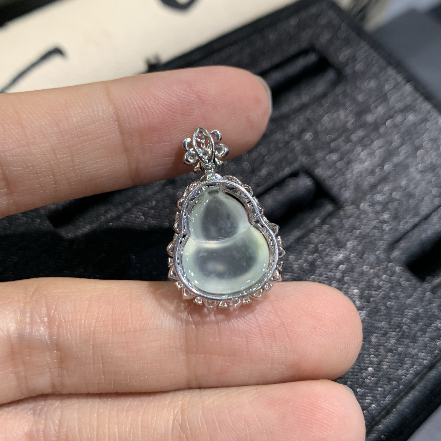 🩷0508🩷🧧，葫芦，胖嘟嘟，18K真金真钻镶嵌:25/15.6/9.9，裸石:14.3/11.8/5.5