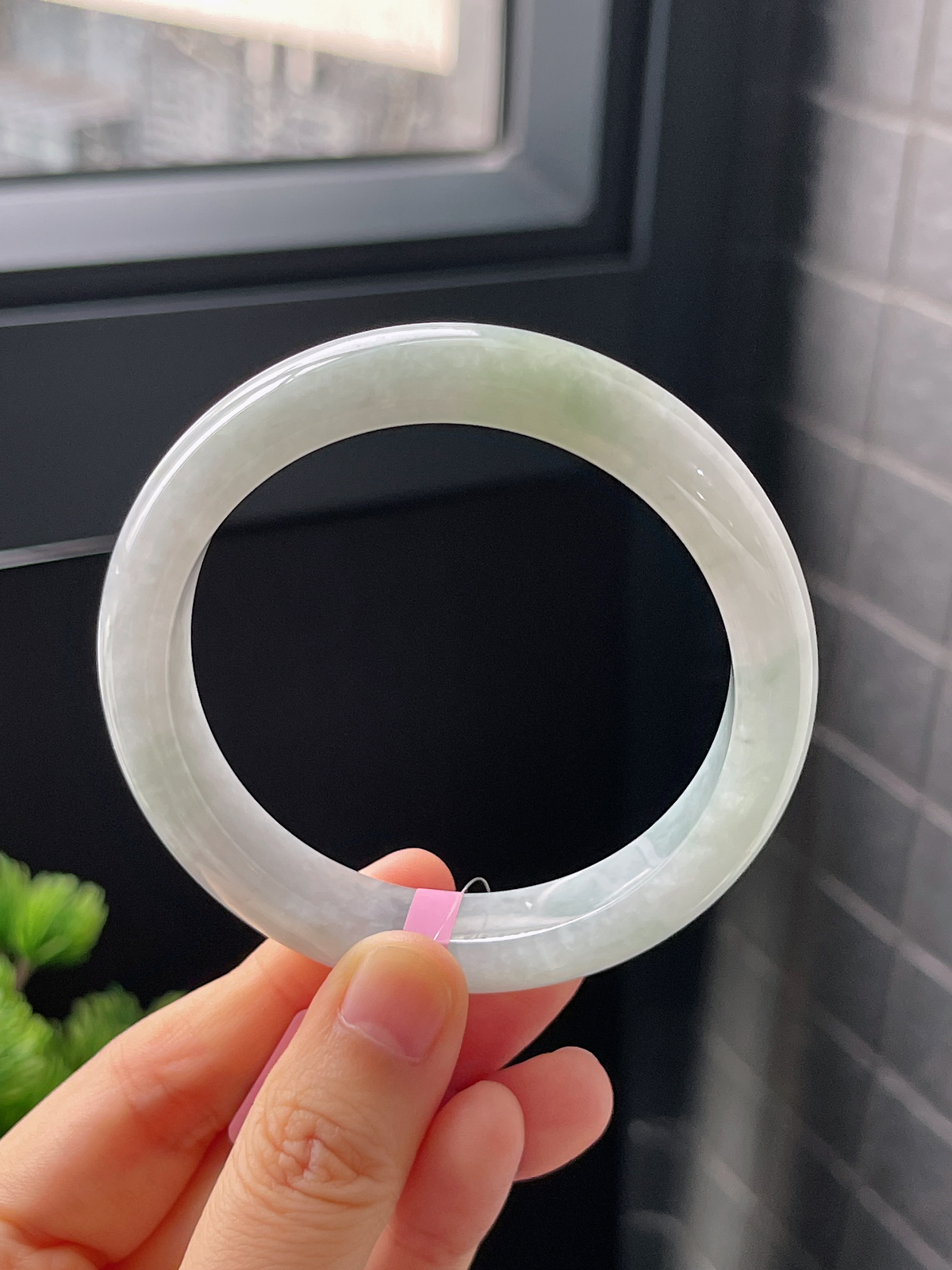 正圈57圈口，翡翠糯化种白色手镯