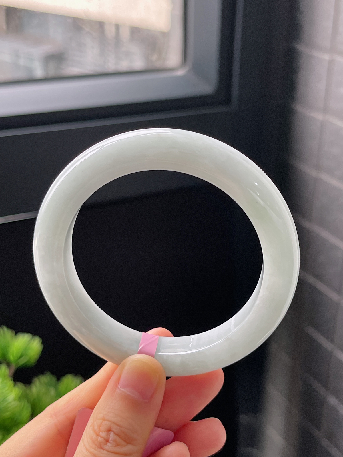 正圈56圈口，翡翠糯化种白色手镯