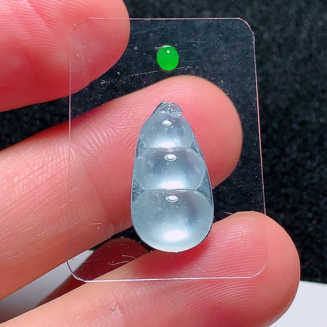 ️玻璃种四季豆，种老水头好，又冰又润，饱满无裂，尺寸：18/10.2/3.2mm，编号