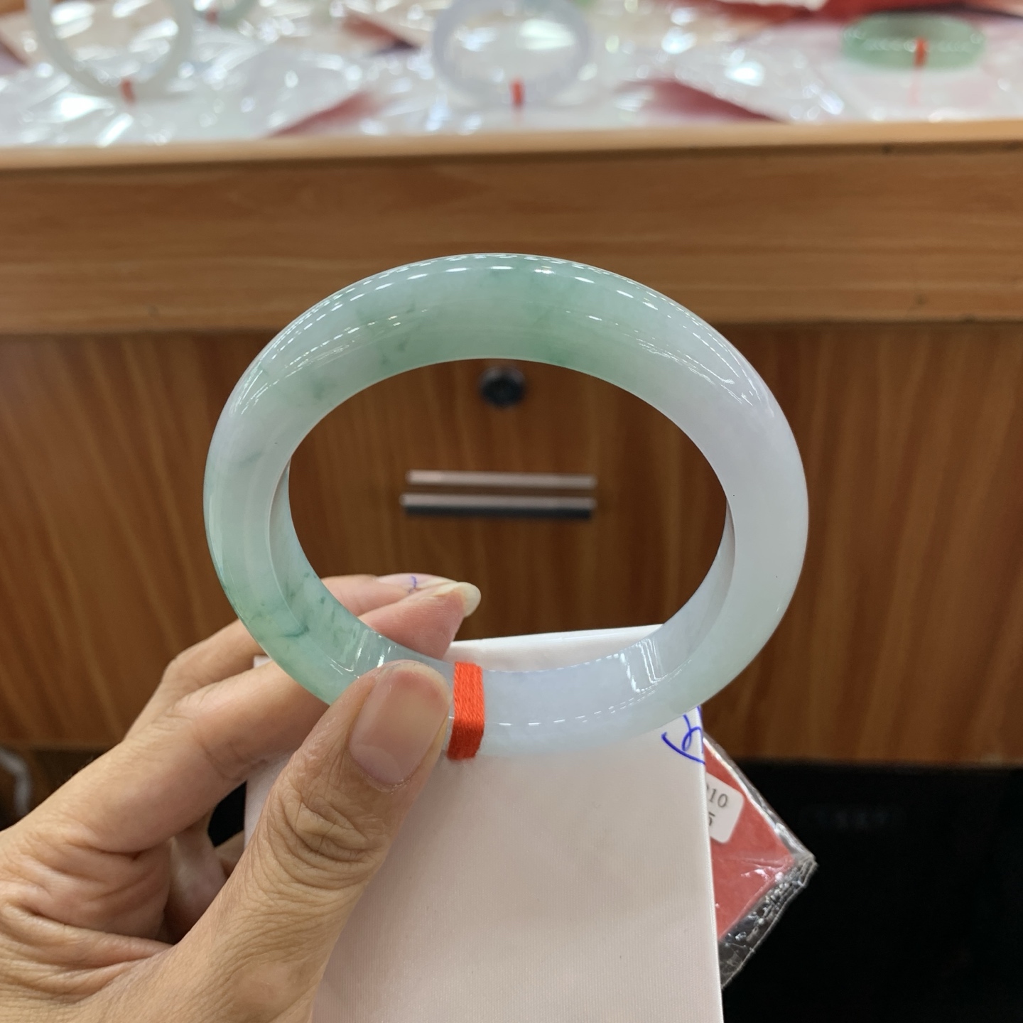 050734FN，冰飘花正圈大圈口翡翠手镯，61.8-12.5-10