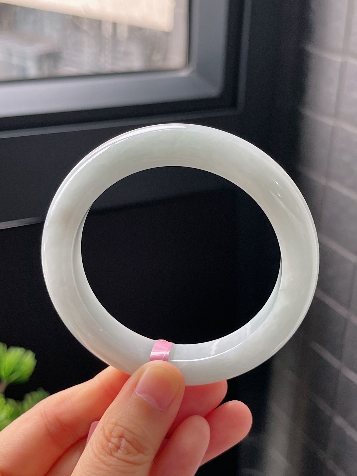 正圈56圈口，翡翠糯化种白色手镯