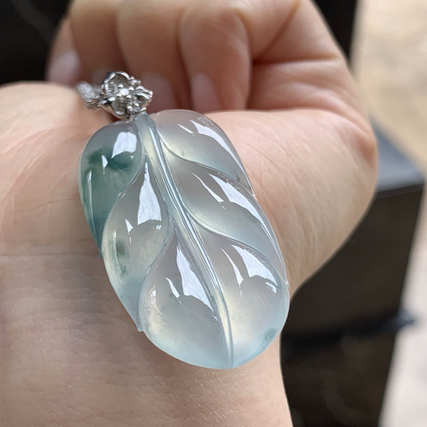 金扣飘花叶子^_^冰透