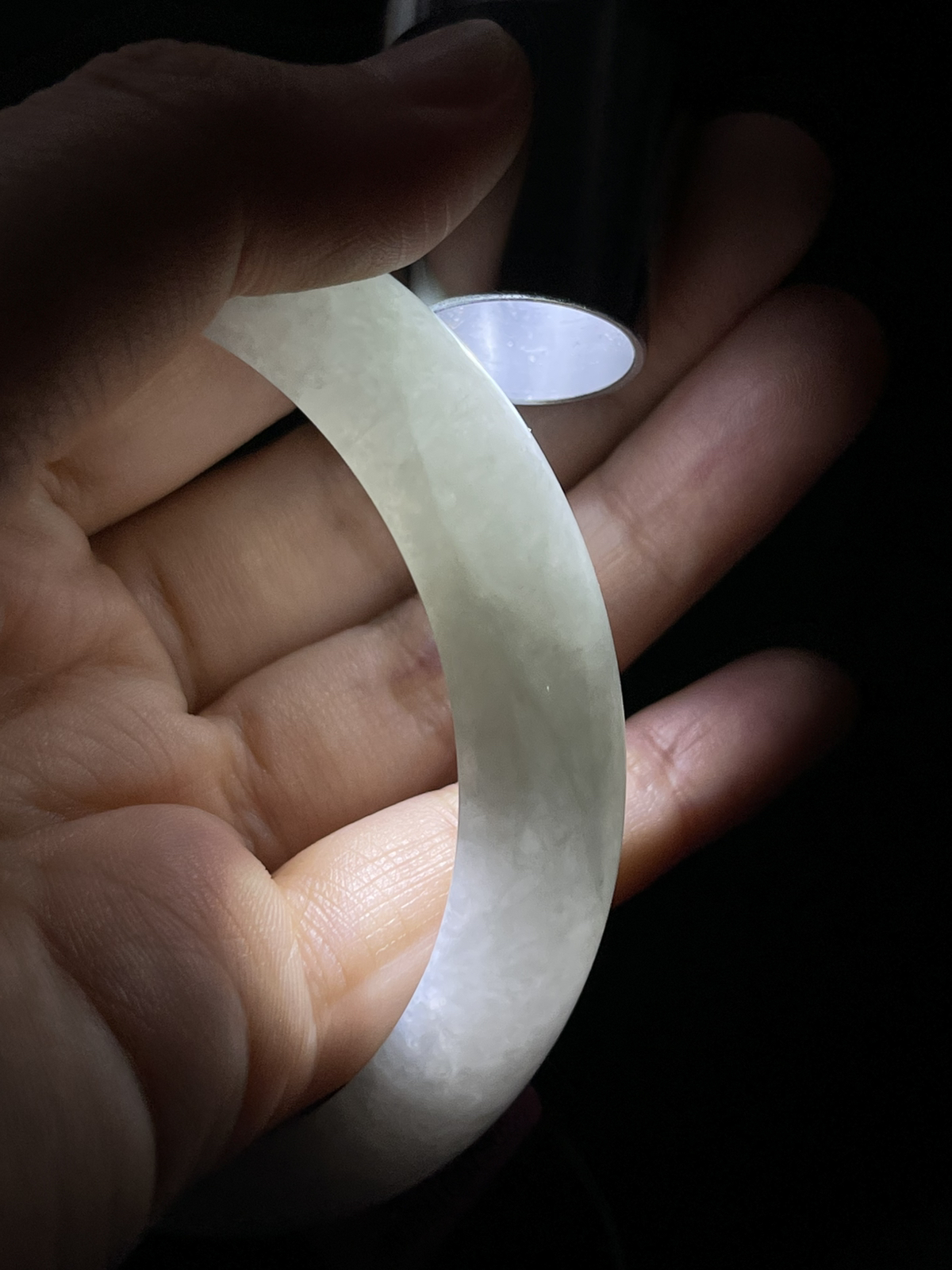 正圈60圈口，翡翠糯化种白色手镯