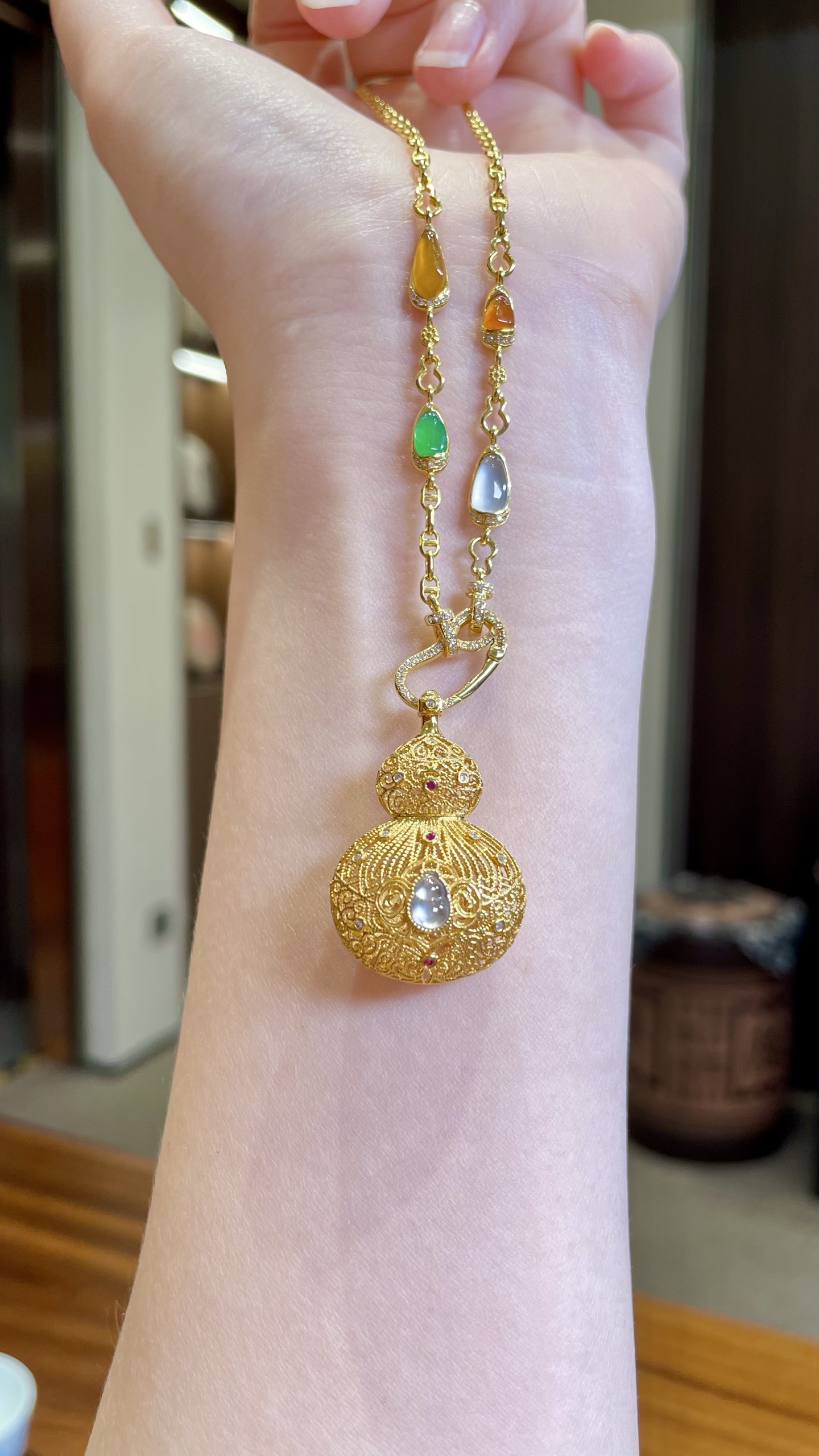 YY0070508  茅台白玻璃冰葫芦设计款吊坠&项链两用款 18K · 整：30.8/2