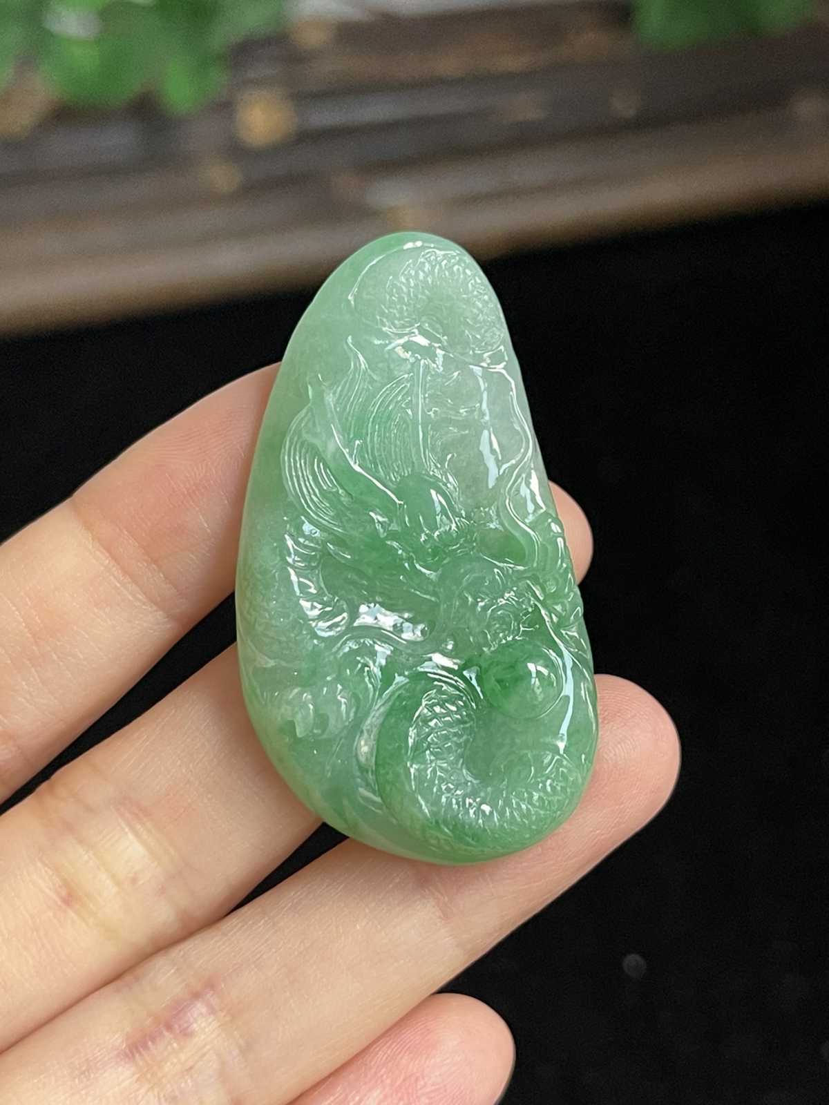 翡翠龙牌