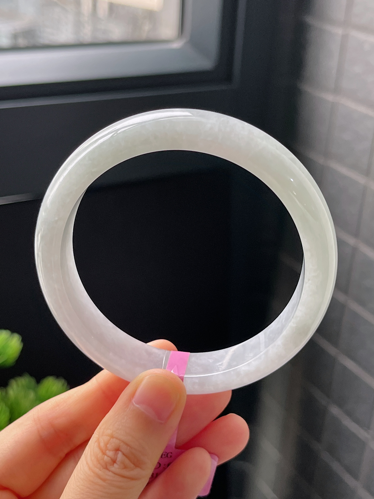 正圈60圈口，翡翠糯化种白色手镯