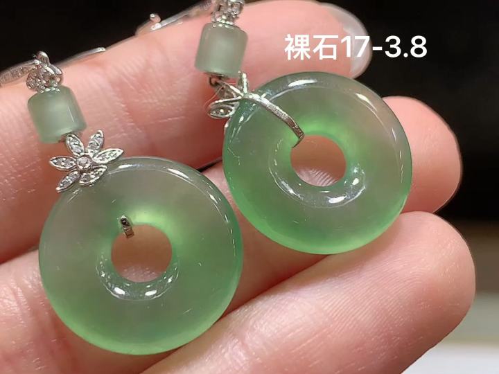 18K 冰晴甜甜圈耳坠 无裂,尺寸，17-3.8
