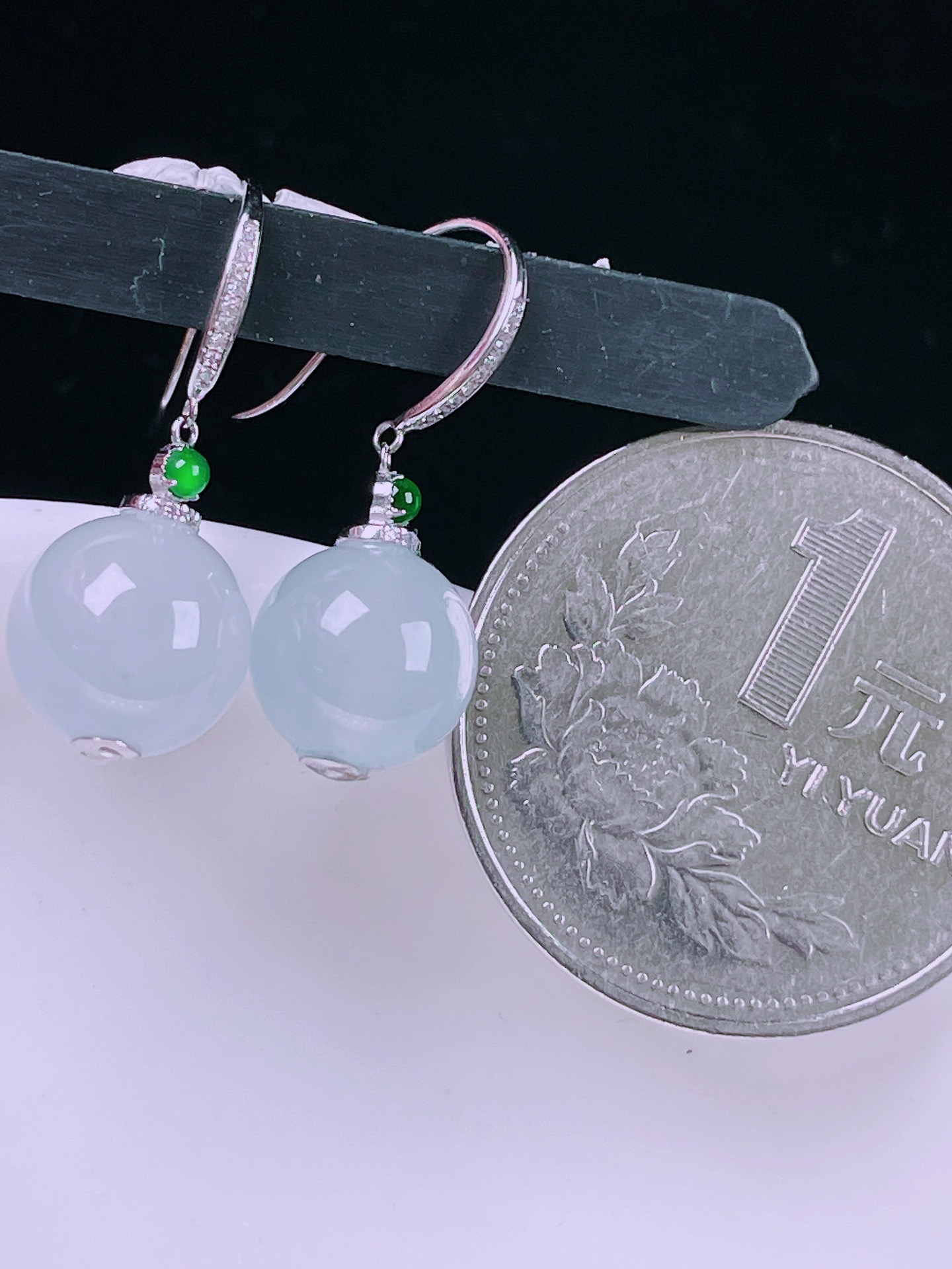 ️冰种耳坠，老种起光，细底通透，尺寸：裸石8.8mm，0508