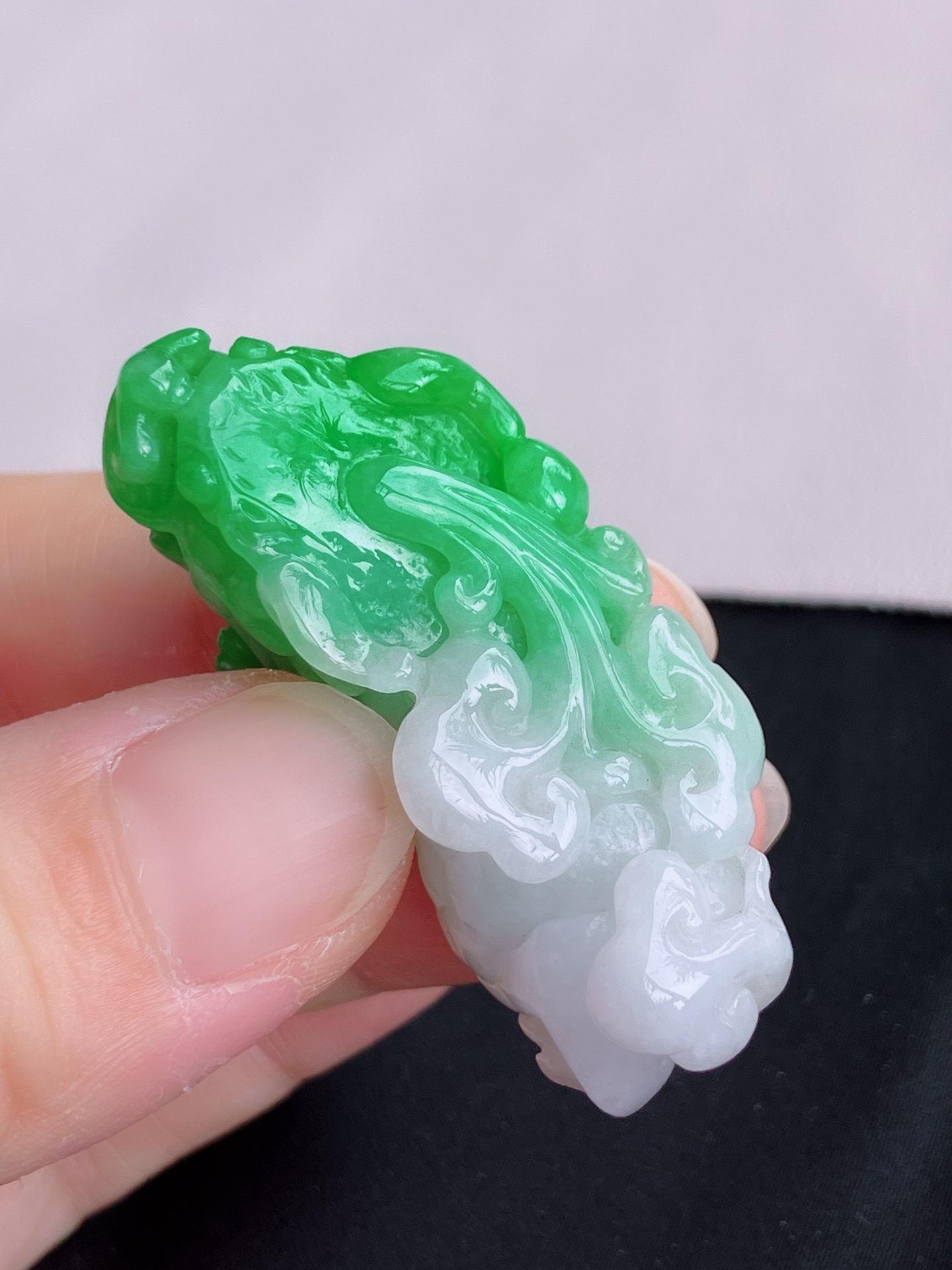 ️翠绿貔貅，色美清爽，尺寸44.8/18.3/17.3，自然光实拍
