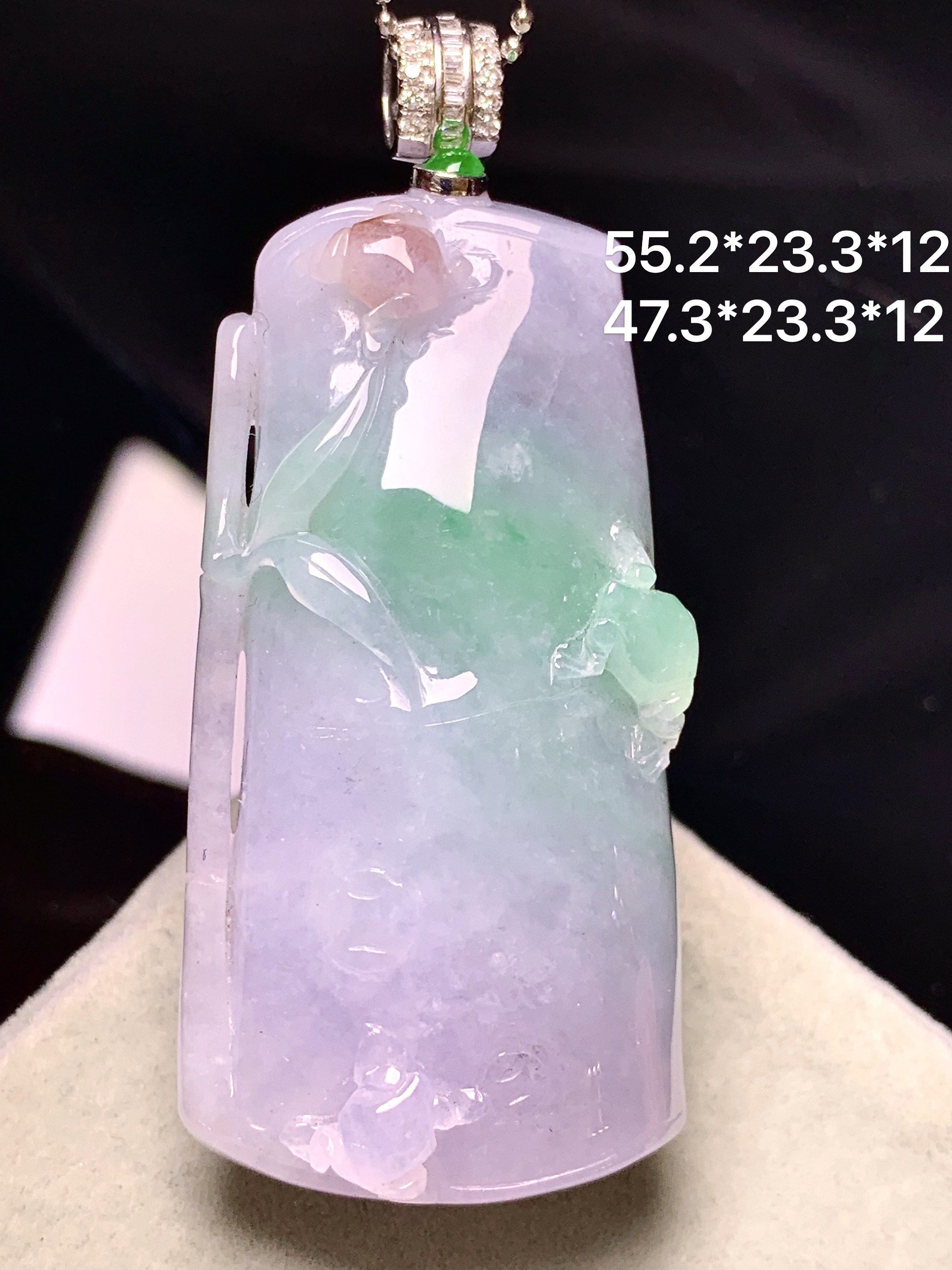 18k金钻镶嵌飘绿竹节吊坠 玉质细腻 色泽艳丽清新 水润亮眼 整体尺寸55.2*23.3*12 b1