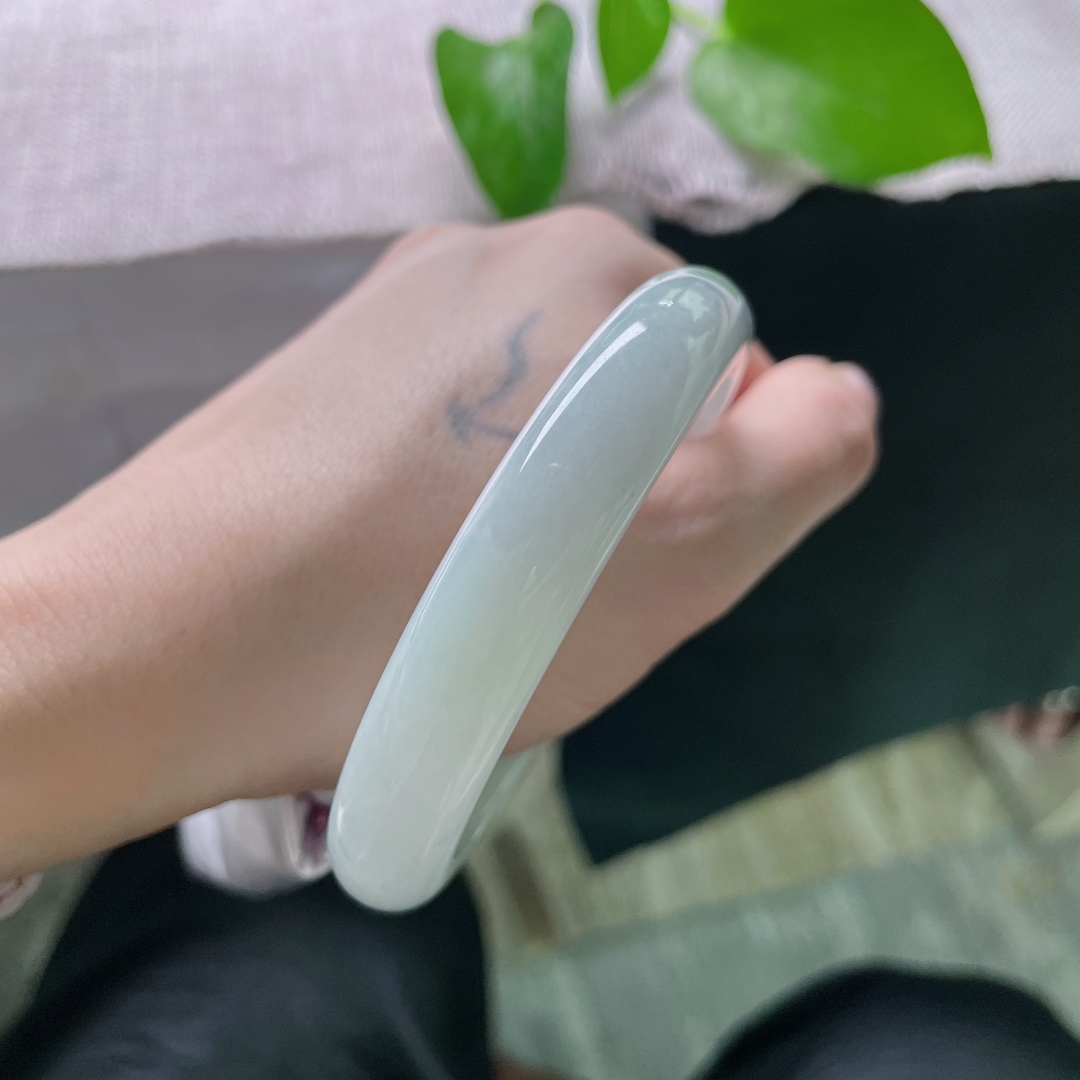 59.8/12.2/8.4，白月光正圈，水润细腻，洒乌鸡，招财进宝，皮纹，ss51635a