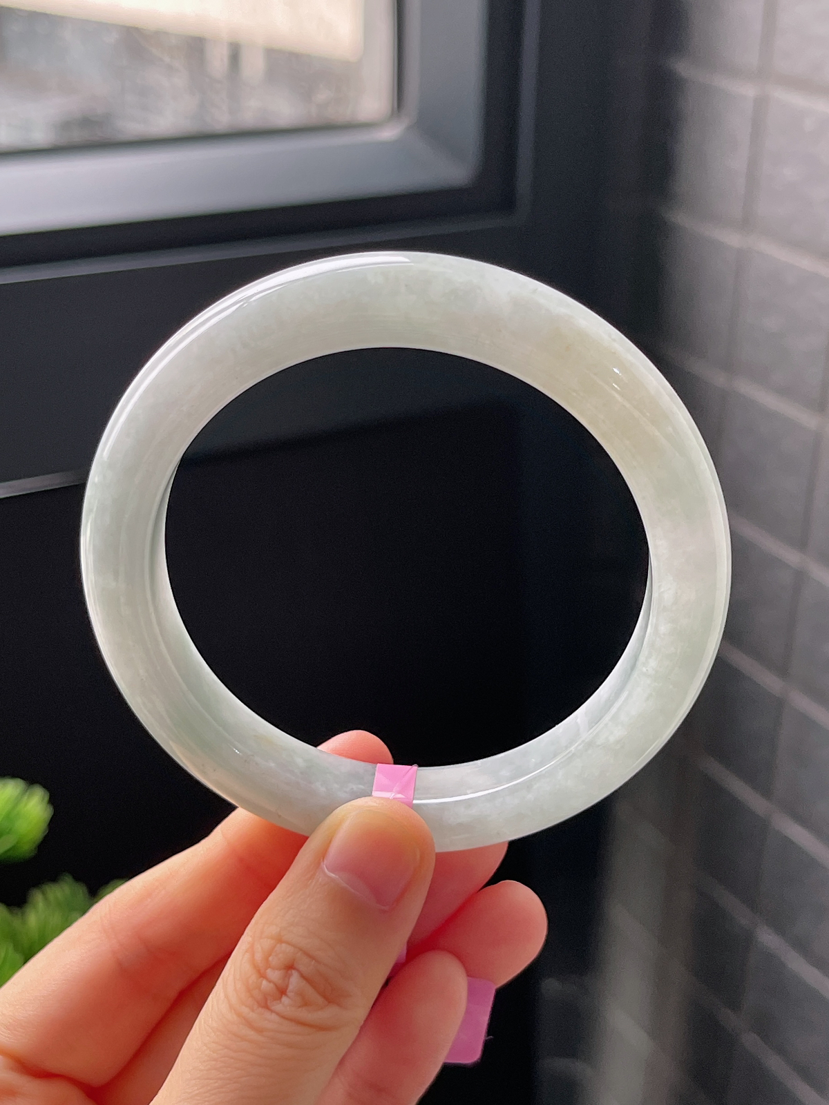 正圈58.5圈口，翡翠糯化种白色手镯