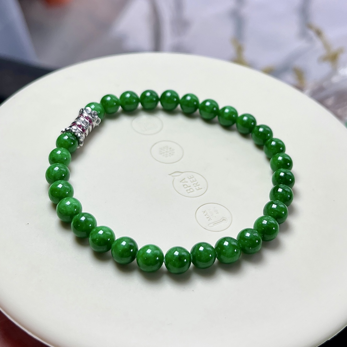 收藏级别，缅甸天然翡翠A货，卡5.9冰润满绿辣阳绿圆珠手串手链，尺寸：5.9mm/29颗，长度176mm，重量：11.41g
