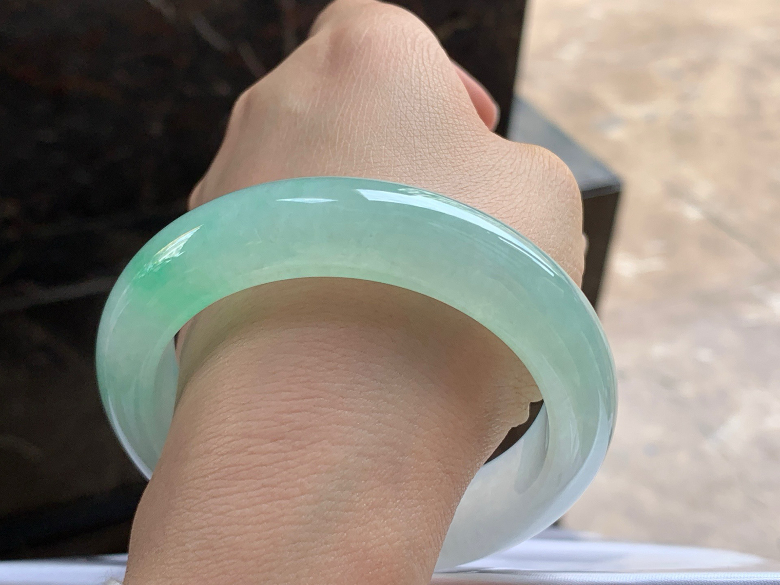 57-14.3-10

冰晴绿手镯^_^种水好