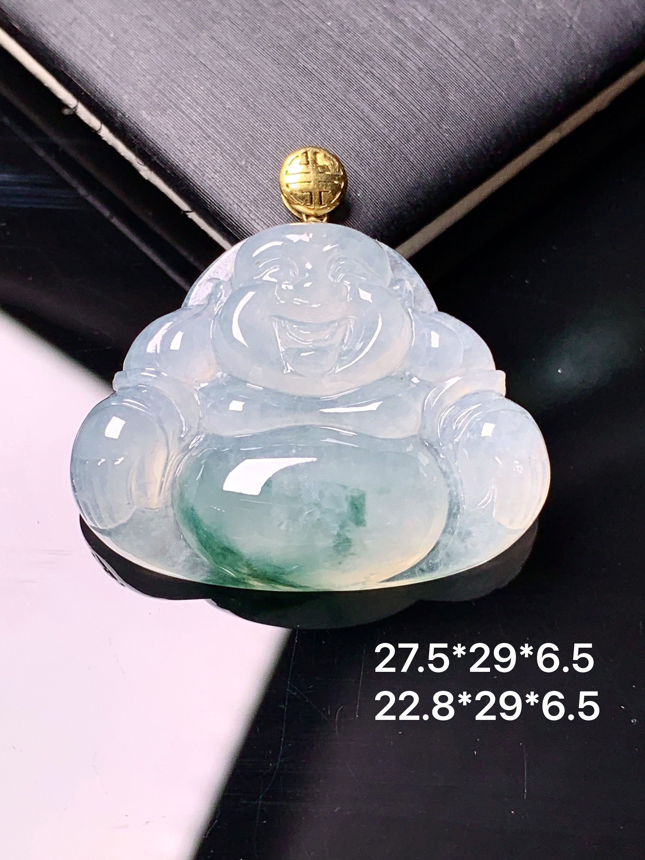 18k金镶嵌冰种飘绿佛公吊坠 玉质细腻 色泽艳丽清新 水润亮眼 整体尺寸27.5*29*6.5 m1