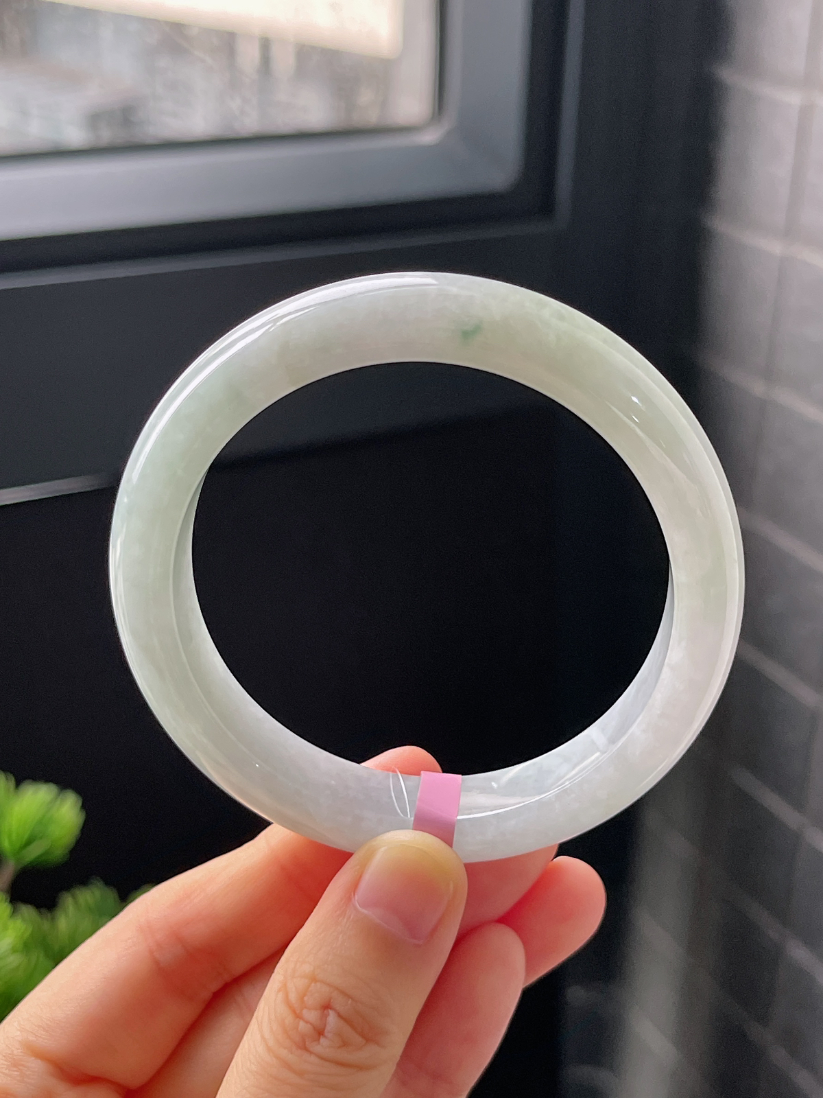 正圈57圈口，翡翠糯化种白色手镯