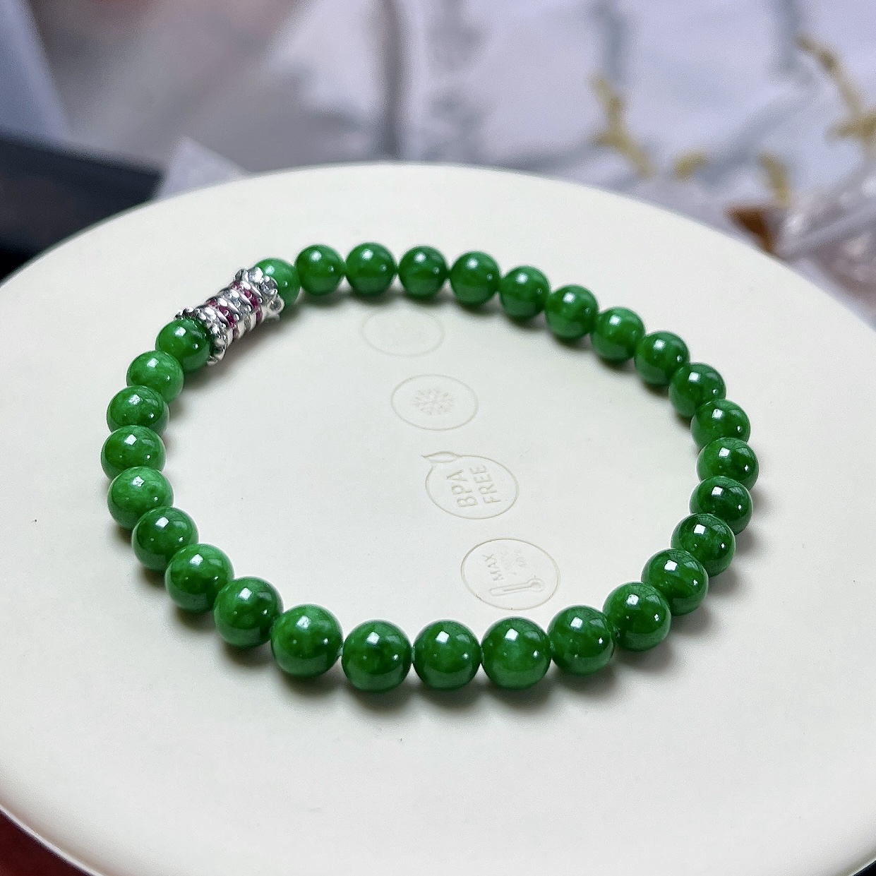收藏级别，缅甸天然翡翠A货，卡5.9冰润满绿辣阳绿圆珠手串手链，尺寸：5.9mm/29颗，长度176mm，重量：11.41g
