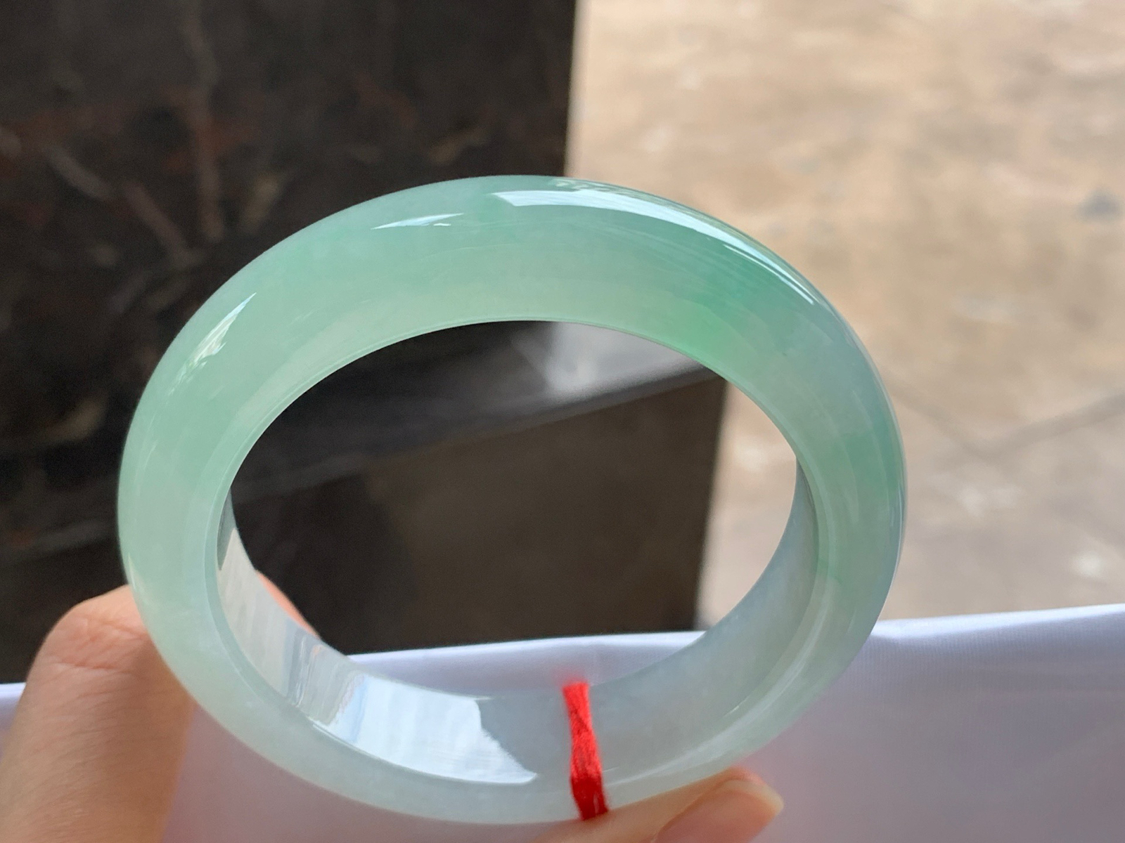 57-14.3-10

冰晴绿手镯^_^种水好