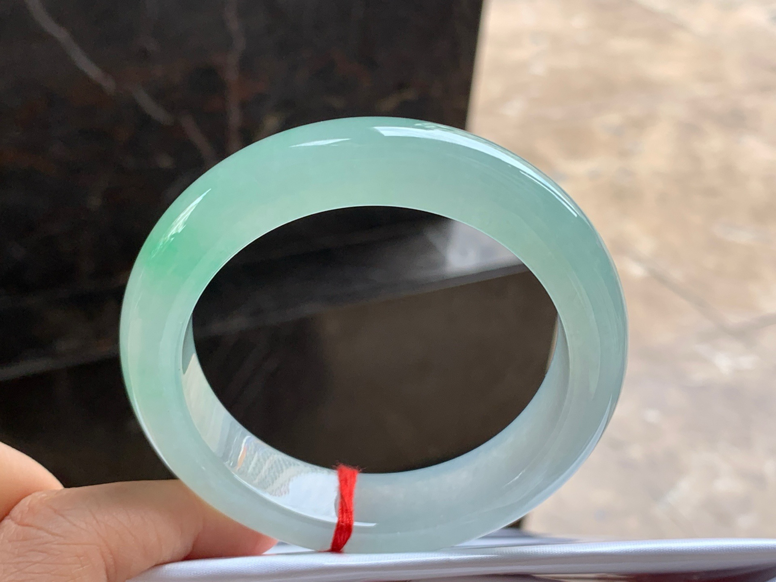 57-14.3-10

冰晴绿手镯^_^种水好