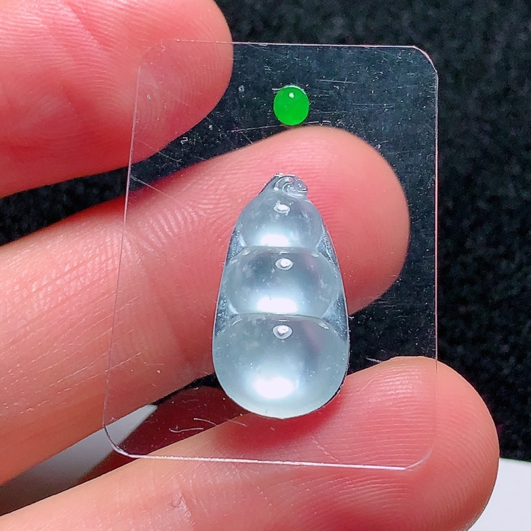 ️玻璃种四季豆，种老水头好，又冰又润，饱满无裂，尺寸：18/10.2/3.2mm，编号