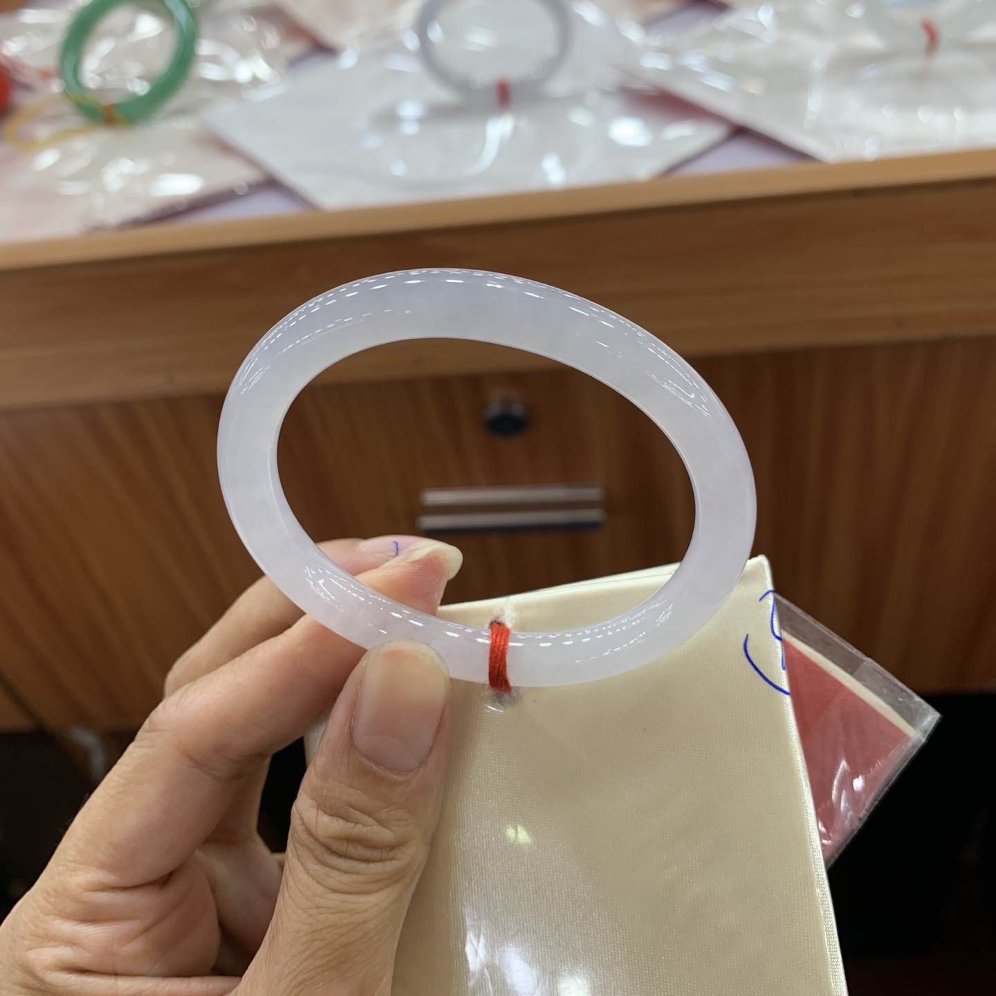 050708FN，白冰贵妃翡翠手镯，54-47-7.4-7.2